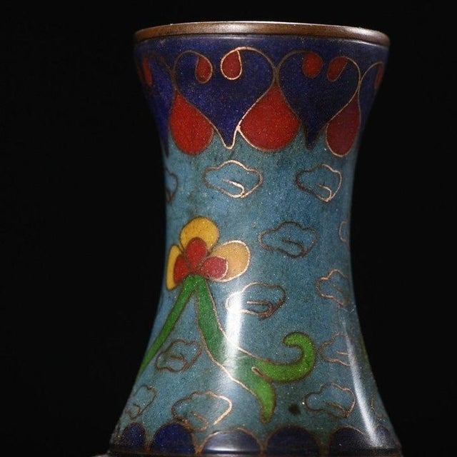 Pair of Vintage Chinese Cloisonné "Lotus" Appreciation Vases - 1100g For Sale In Los Angeles - Image 6 of 9