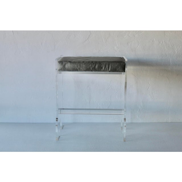 Contemporary 1970s Postmodern Minimalist Lucite Vanity Bench Stool Removable Cushion For Sale - Image 3 of 12