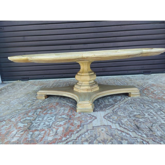 Vintage Drexel Heritage French Country Quatrefoil Pedestal Coffee Table. For Sale - Image 9 of 9