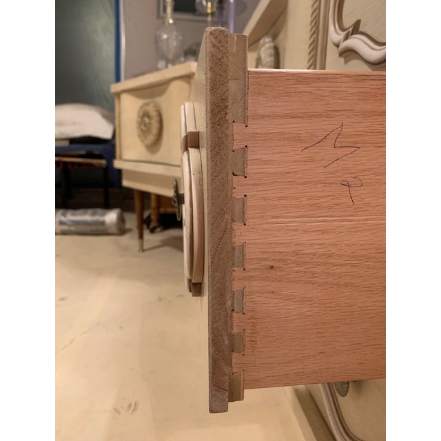 Mid-Century Modern Vintage 1960's Hollywood Regency Serpentine Dresser Bedroom Set For Sale - Image 3 of 13