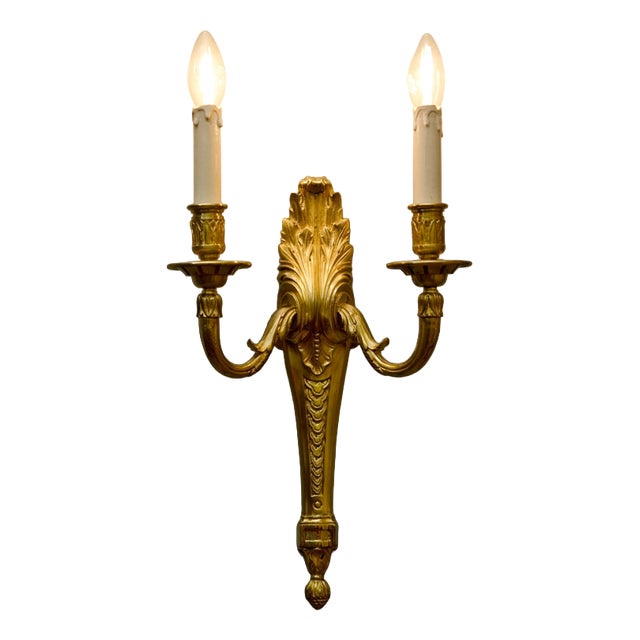 Neoclassical Wall Lamp in Cast Brass For Sale