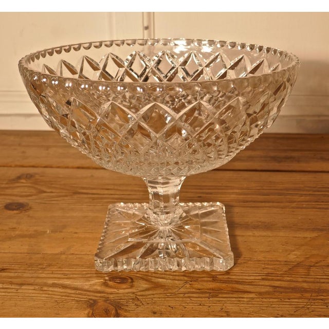 Large French Tazza Diamond Cut Cristal Pedestal Fruit Dish, 1950 For Sale - Image 3 of 7
