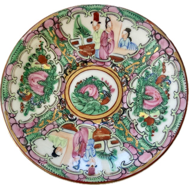 Antique Famille Rose Medallion Plates- 17 Piece Set For Sale - Image 4 of 12