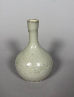 Porcelain vase, Korea, Joseon period, 18th century