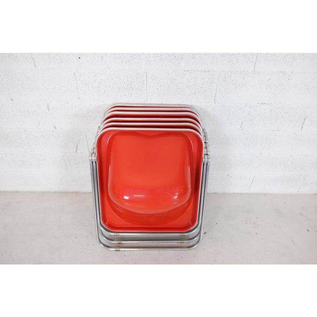 Red Folding Armchairs Plona Model by Giancarlo Piretti for Anonima Castelli, 1970s, Set of 6 For Sale - Image 8 of 14