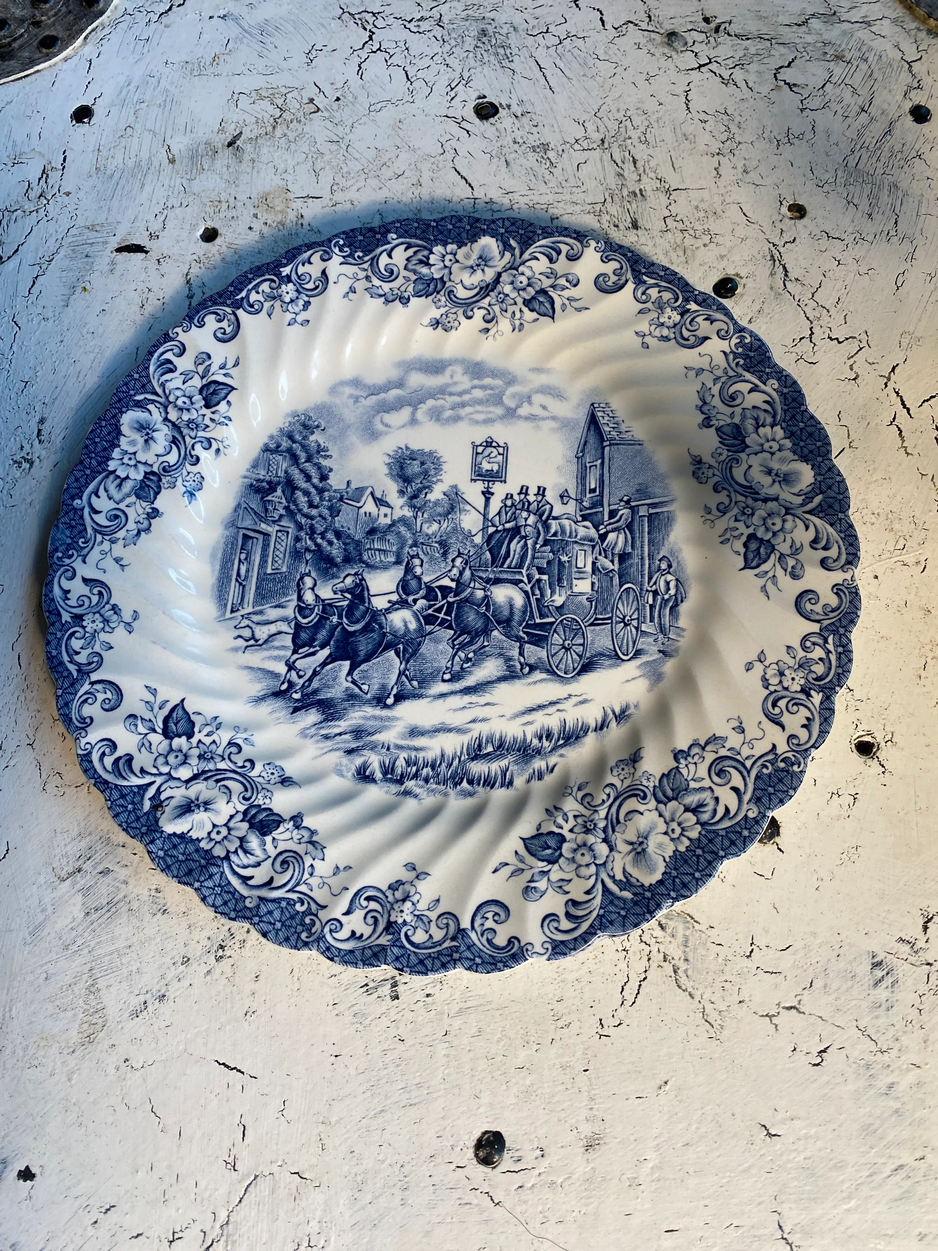 1980s Johnson Brothers Blue Coaching Scenes Dinner Plates- Set of