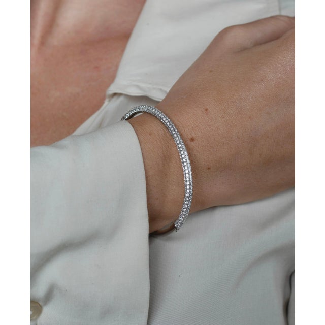 Modern 18K White Gold 3.7 Carat Round Cut Micro Pave Natural Diamond Bangle Bracelet For Sale - Image 3 of 8
