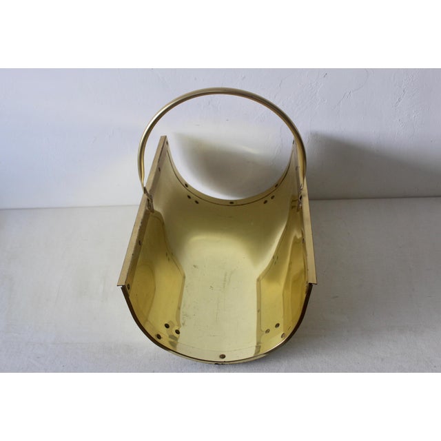 1970s Vintage Mid Century Modernist Gold Brass Black Finish Metal Firewood Log Holder Paw Footed For Sale - Image 5 of 10