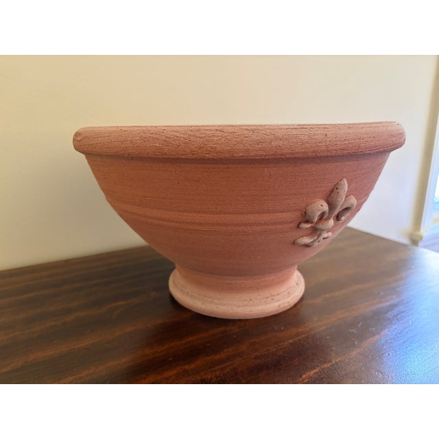2020s Antonini Italian Terracotta Fleur-De-Lis Footed Planter For Sale - Image 5 of 10