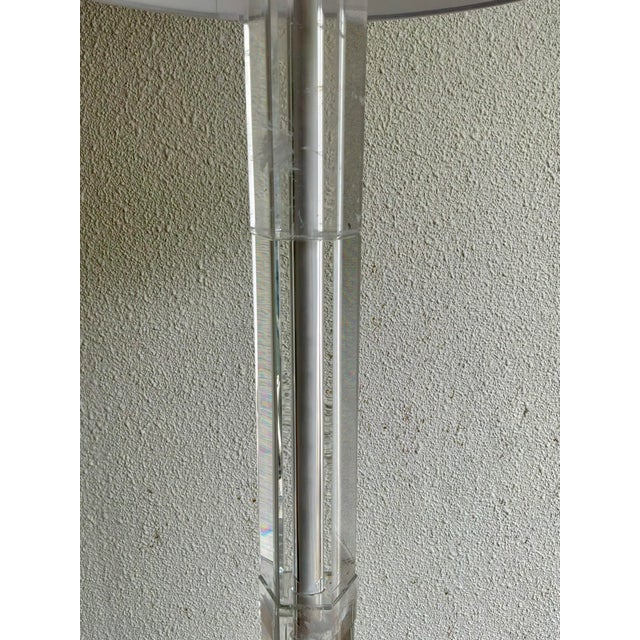 2020s Revelation Modern Quartz Shimmer Floor Lamp For Sale - Image 5 of 5