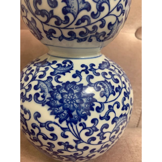 Blue Mid 20th Century Chinese Porcelain Blue and White Double Gourd Vase For Sale - Image 8 of 11