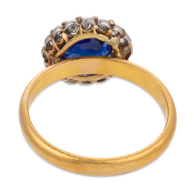 1910s Edwardian English Gia 2.45 Carat No Heat Sapphire Diamond 22k Yellow Gold Ring, Size 8 For Sale In Los Angeles - Image 6 of 8
