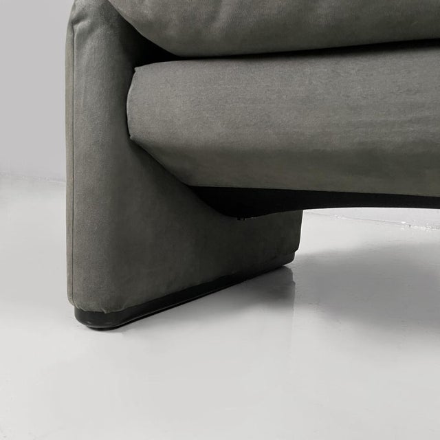 Modern Italian Maralunga Pouf by Vico Magistretti for Cassina, 1970s For Sale - Image 11 of 13