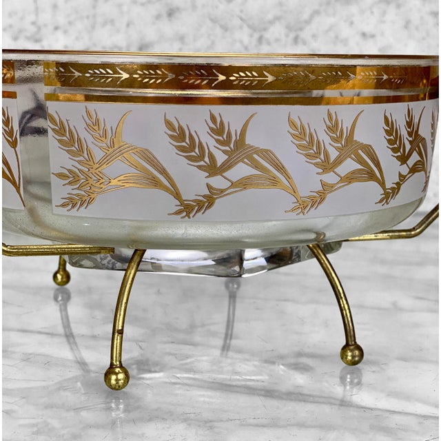 Gold Mid-Century Golden Foliage Wheat Double Glass Bowl Chip & Dip Serving Caddy For Sale - Image 8 of 10