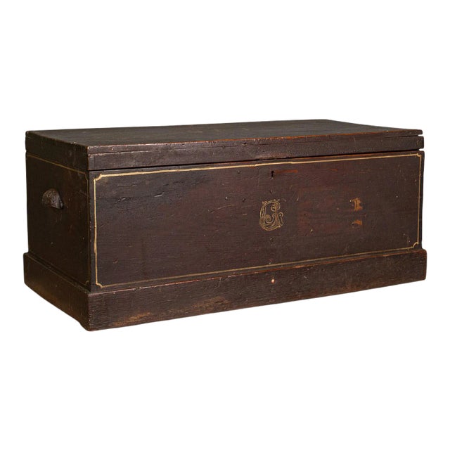 1900s Antique Victorian English Pine Merchant's Tool Chest For Sale