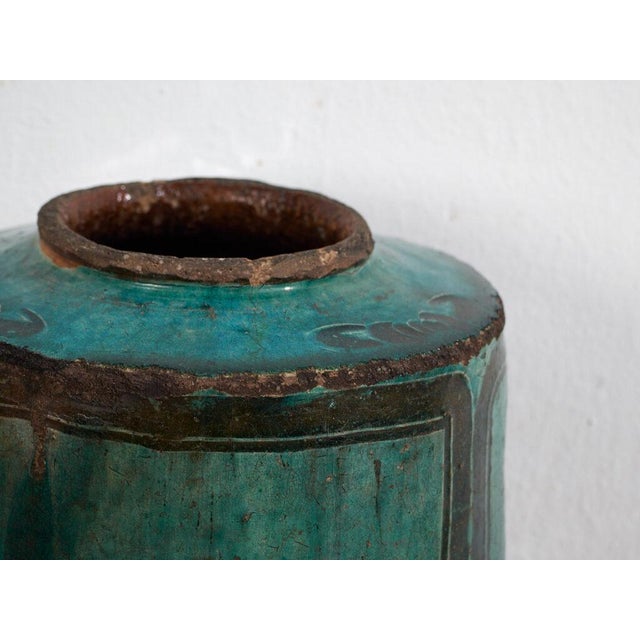 Antique jade green vase (c.1820)Dimensions: Diameter: 23 cm Height: 19 cmStyle: Qing DynastyMaterials and techniques:...