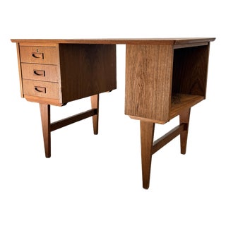 Compact Vintage Danish Modern Teak Writing Desk With Side and Rear Bookshelves For Sale