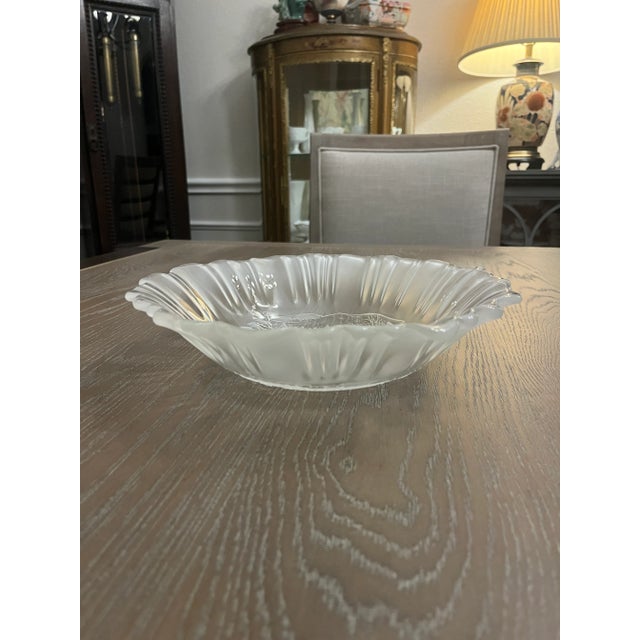 Mikasa Holiday Winter Dreams Serving Bowl frosted crystal glass. In great condition, no chips nor scratch. 10.5" diameter,...