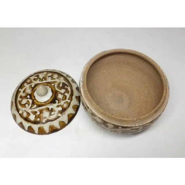 15th Century Thai Sawankhalok and Kalong Ceramic Covered Boxes- A Pair For Sale - Image 9 of 10
