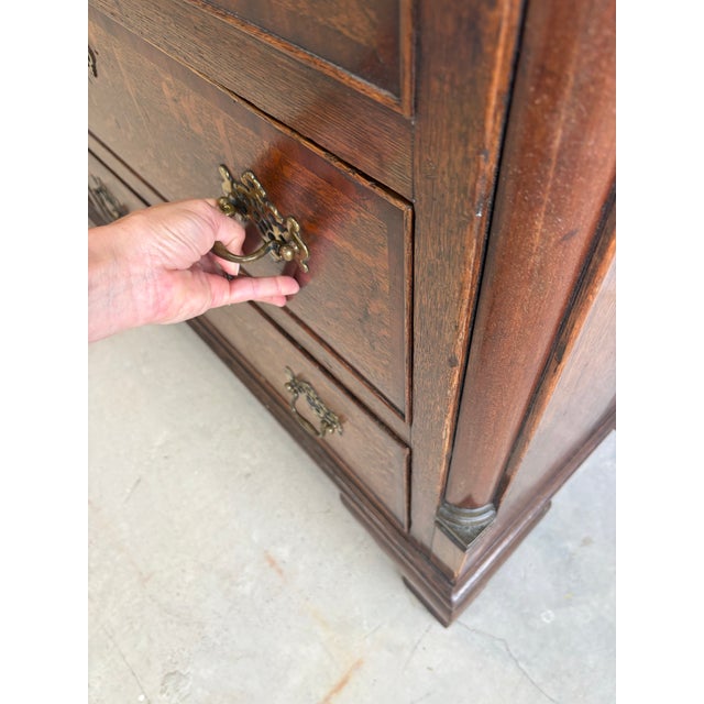 George III Mahogany Inlaid Oak Double Chest of Drawers, English 1780-1800 For Sale - Image 10 of 10