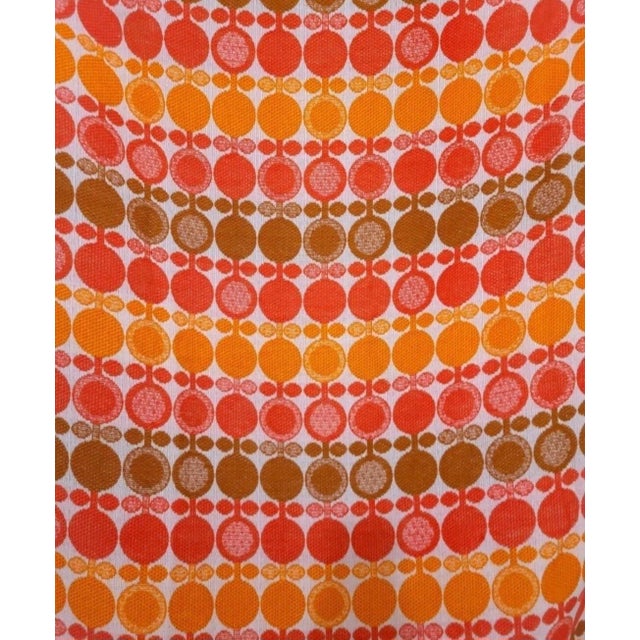 The bale has 11 meters, unused fabric