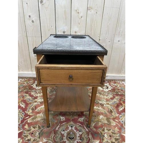 Artist: none period: 20th century style: louis 16th, directory condition: perfect condition material: solid wood length:...