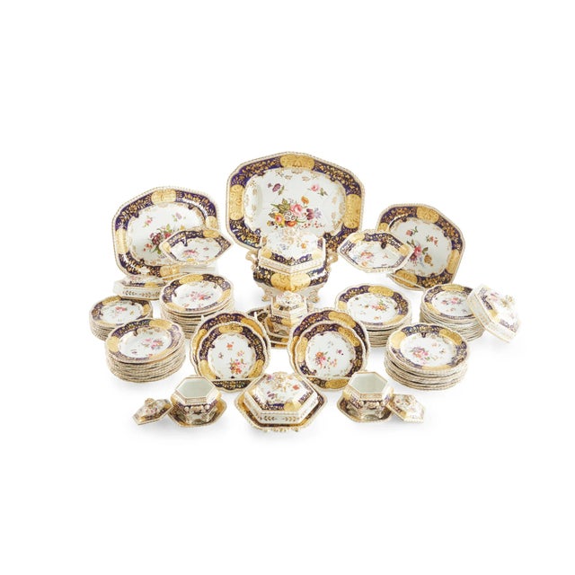19th Century British Porcelain Dinnerware Service, 88 Pieces For Sale In New York - Image 6 of 13
