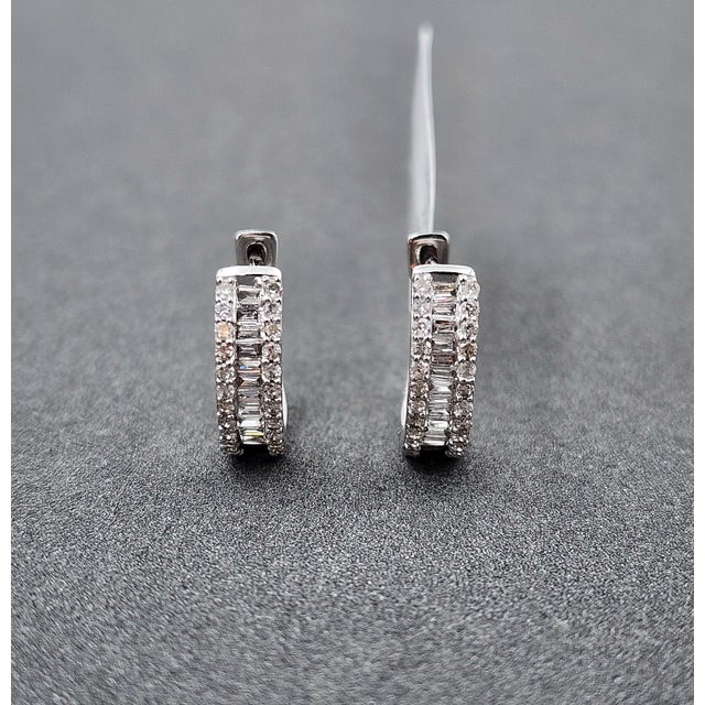 0.50 Ct Diamond Huggies - 2 Pieces For Sale In Chicago - Image 6 of 9