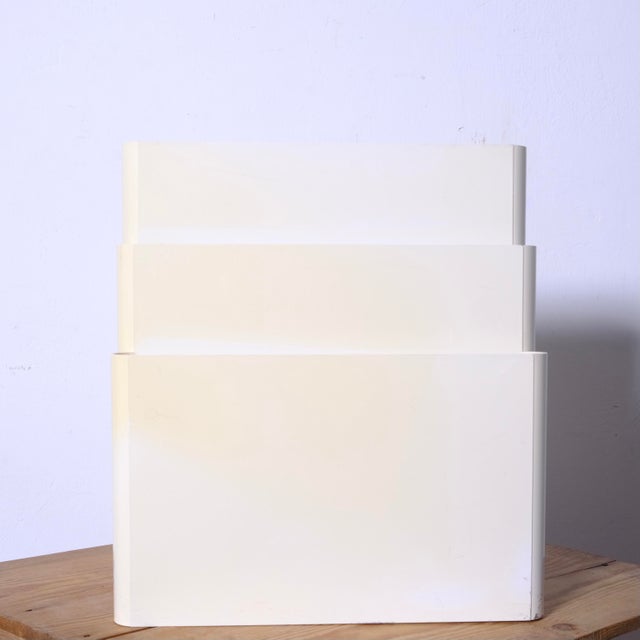 White Model 4675 Magazine Rack with 6 Compartments by Giotto Stoppino for Kartell, 1970s For Sale - Image 3 of 18