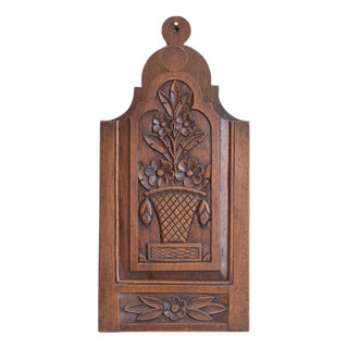 French 19th Century Carved Walnut Farinerio Decorative Box with Floral Decor For Sale