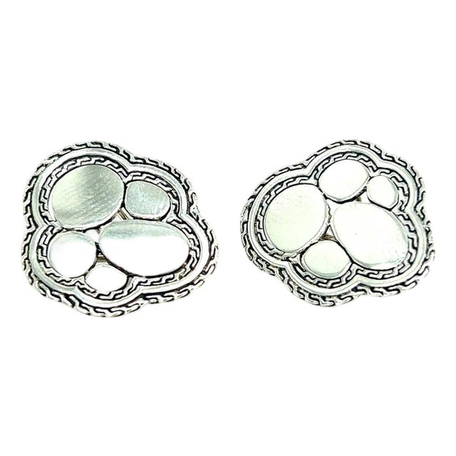 1990s Pair of John Hardy Estate Kali Pebble Omega Back Earrings Silver For Sale