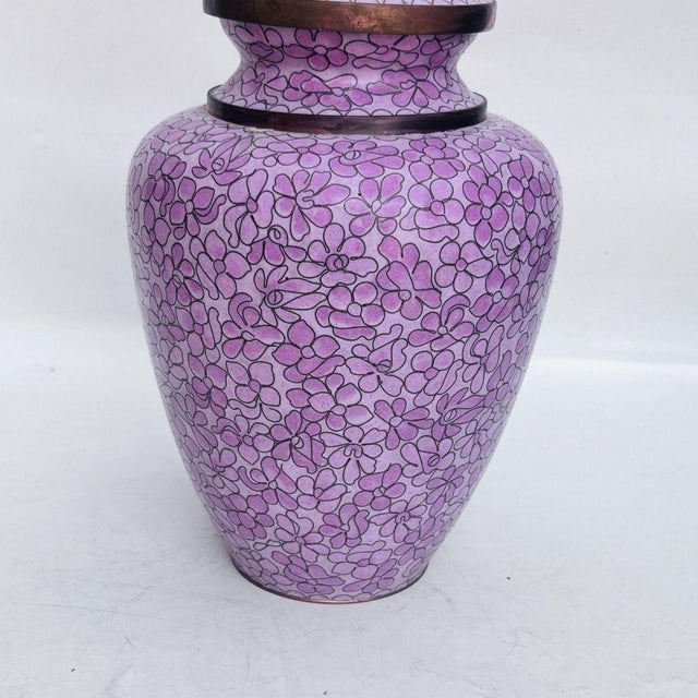Traditional Vintage Cloisonné Enamel Lavender Floral Lidded Jar / Tea Caddy For Sale - Image 3 of 9