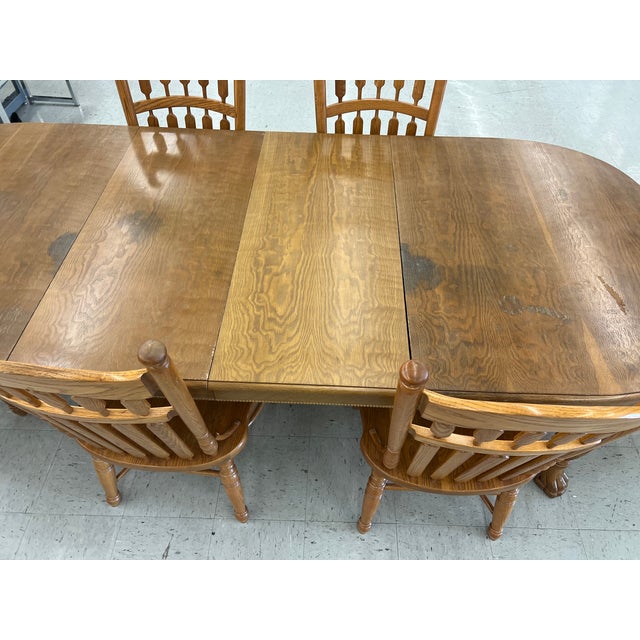 1970s Virginia House Oak Dining Set of 7 For Sale In Nashville - Image 6 of 7