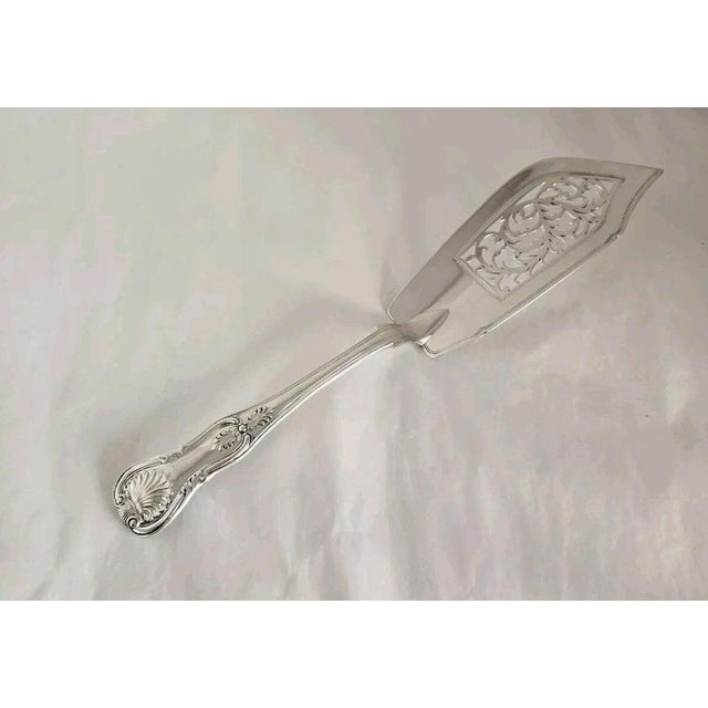 Antique Victorian Sterling Silver Kings Pattern Fish Server by William Eaton, 1841 For Sale - Image 15 of 18