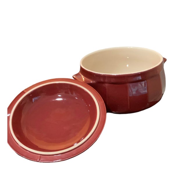 Pre-Owned it does have a pin size chip on lid (Please see photos) other then that it’s in good condition made by Williams...