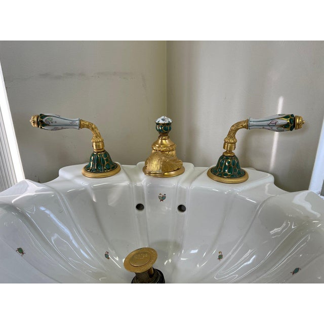 Late 20th Century Rare Sherle Wagner Chinoiserie Hand-Painted Porcelain Pedestal Sink & Gilt Hardware Set For Sale - Image 5 of 18