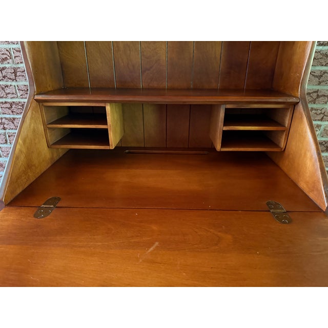 Cushman Colonial Creations Maple Secretary Desk #1012 and Chair #7041 Mid-Century For Sale In Baltimore - Image 6 of 15
