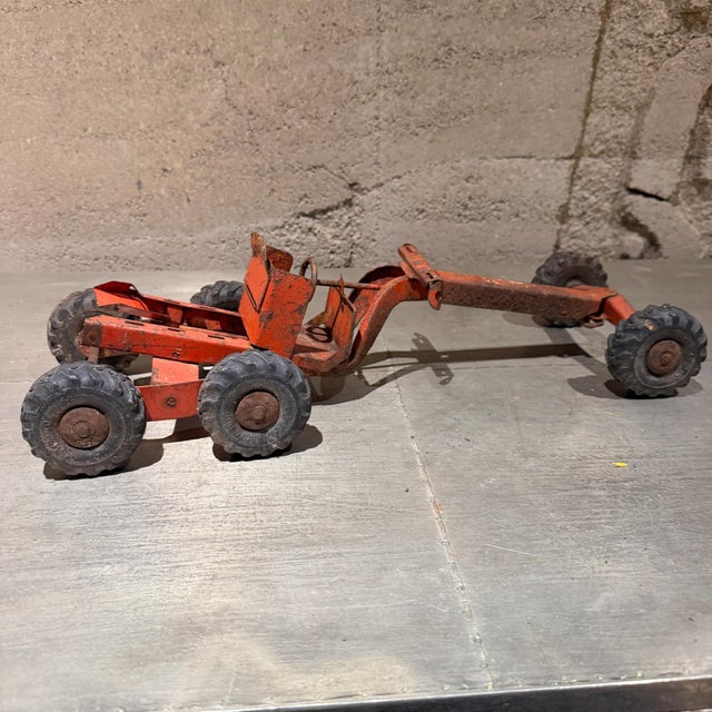 Vintage 1940s–1950s Structo Pressed Steel Orange Road Grader Toy For Sale - Image 10 of 12