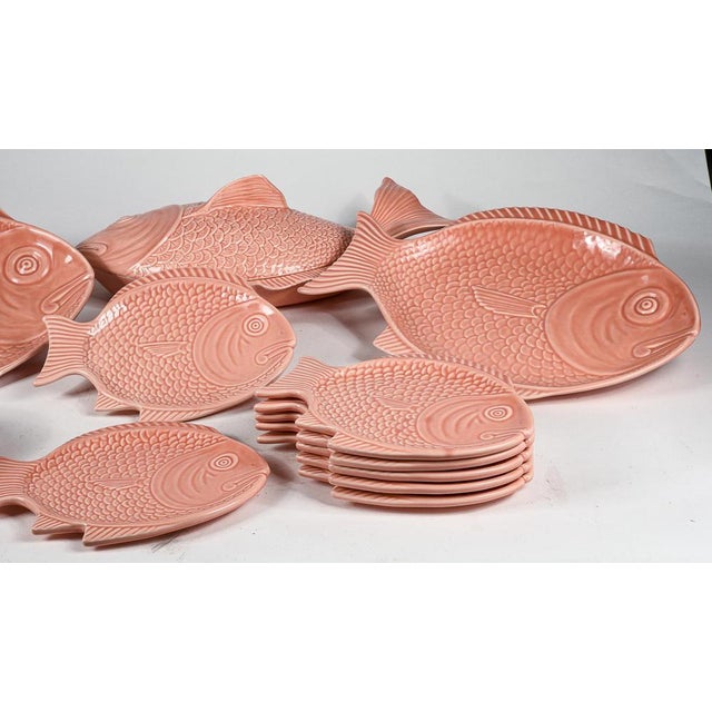 Salmon Colored Plates, Set of 15 For Sale - Image 4 of 10