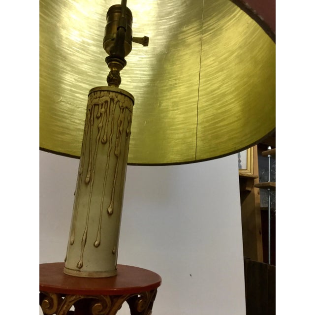 1940s Tall Hollywood Regency Deep Coral & Gold Table Lamp For Sale In Portland, ME - Image 6 of 13