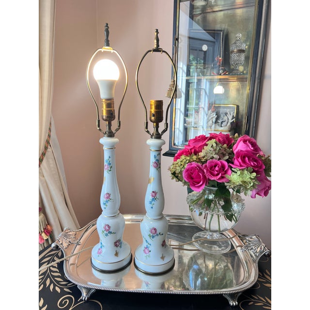 Warren Kessler 1950s Warren Kessler Hand-Painted Opaline Lamps - Pair For Sale - Image 4 of 12