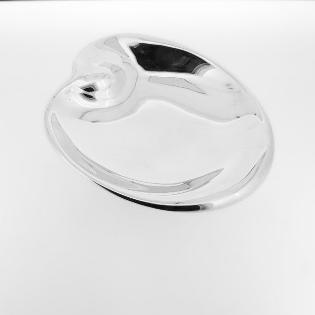Elsa Peretti for Tiffany & Co. Sterling Silver 'Thumbprint' Dish or Vide Poche For Sale In Philadelphia - Image 6 of 13