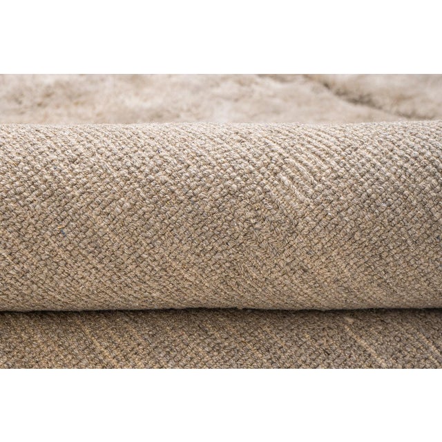 2020s Organic Veined Monochrome Hand-Knotted Moroccan Wool Rug | 9'11" X 7'1" | One of a Kind For Sale - Image 5 of 8