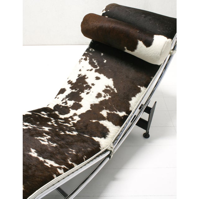 LC4 Chaise Longue by Charlotte Perriand & Le Corbusier for Cassina, 1970s For Sale - Image 6 of 10