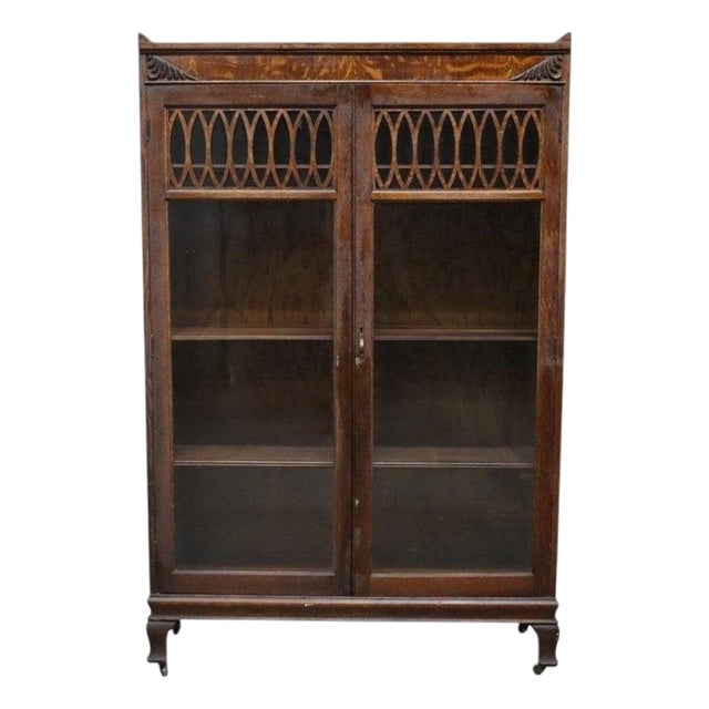 Arts & Crafts Mission Style Oak 2-Door Bookcase With Original Finish C1920 For Sale