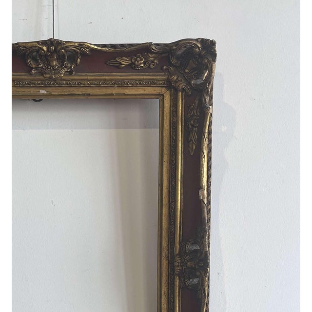 Wooden frame. Portuguese, 20th century; painted and gilded wood. Dimensions: 71x52 cm