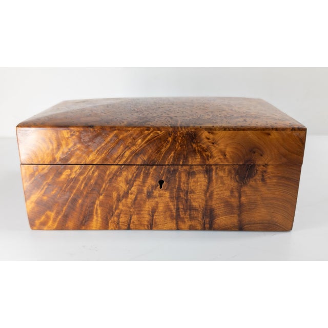 Mid-Century Modern Thuya Burl Wood Decorative Jewelry Box For Sale In New York - Image 6 of 13