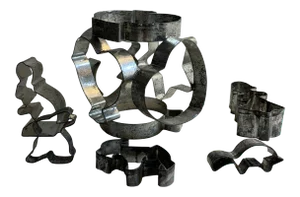 1940s Dutch Cookie Cutter Set/6