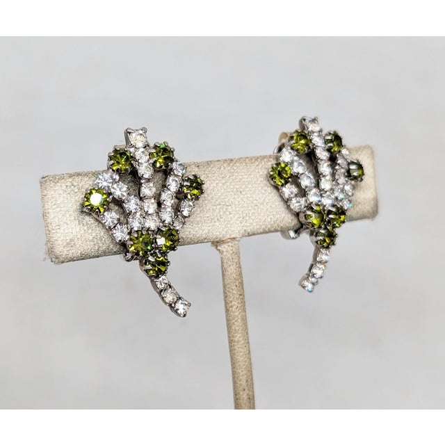Vintage 1960s Signed Hobe Silvertone Faux-Peridot & Clear Rhinestone Clip Earrings- 2 Pieces For Sale - Image 4 of 7
