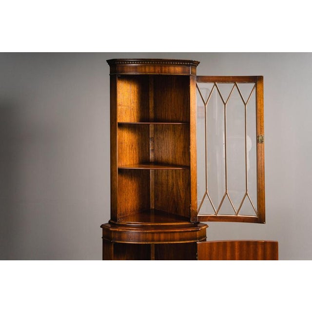 English Style Corner Cabinet in Wood For Sale - Image 11 of 18